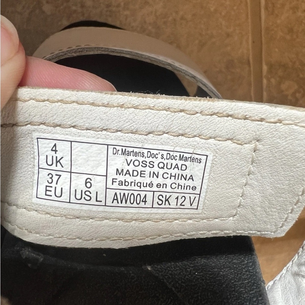 Dr Doc Martens Voss Quad Platform Sandals Womens 6 White Black Leather Shoes - Picture 7 of 9